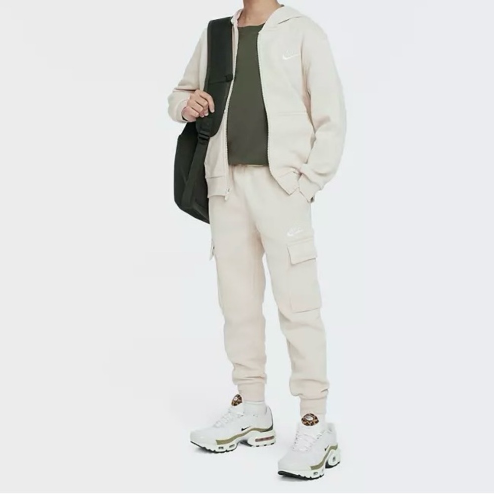 Nike Kids Cargo Jogger 3Brand Size Medium 10-12
Unisex girls boys neutral beige